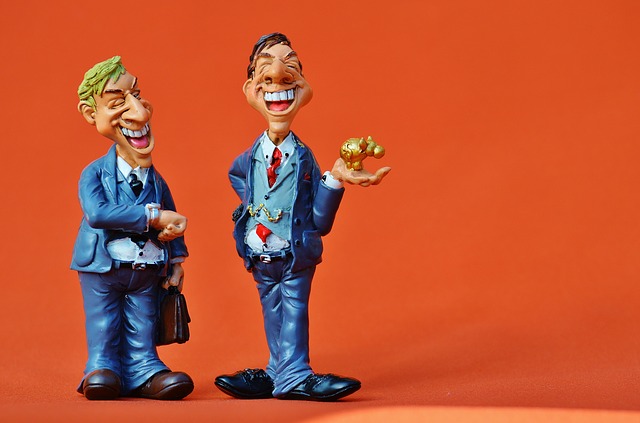 dva bankovní úředníci – figurky